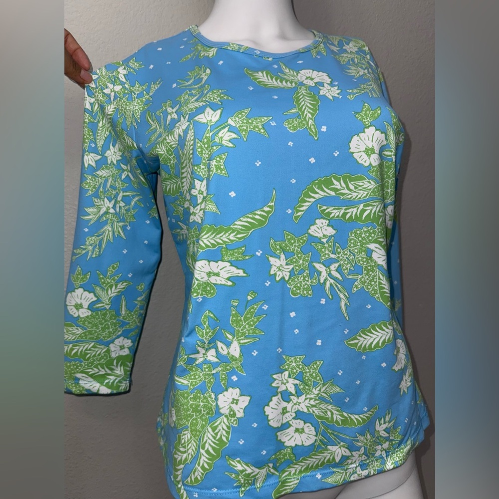 J. McLaughlin Blue Floral 3/4 Sleeve Scoop Neck Top - Picture 2 of 4